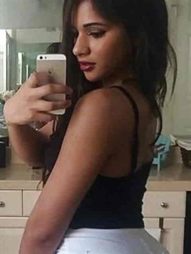 Escort Tillina,Darwin professional private babe call me now