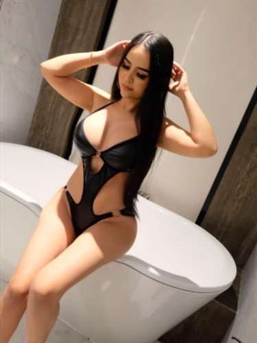 Escort Yanman,Latina nicolie big boobs